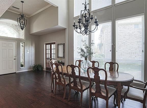 4th image of 7408 Langdon Ct