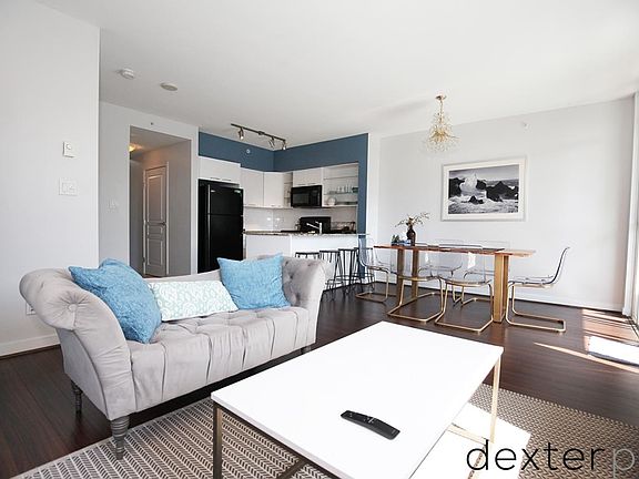 2nd image of 4028 Knight St #403