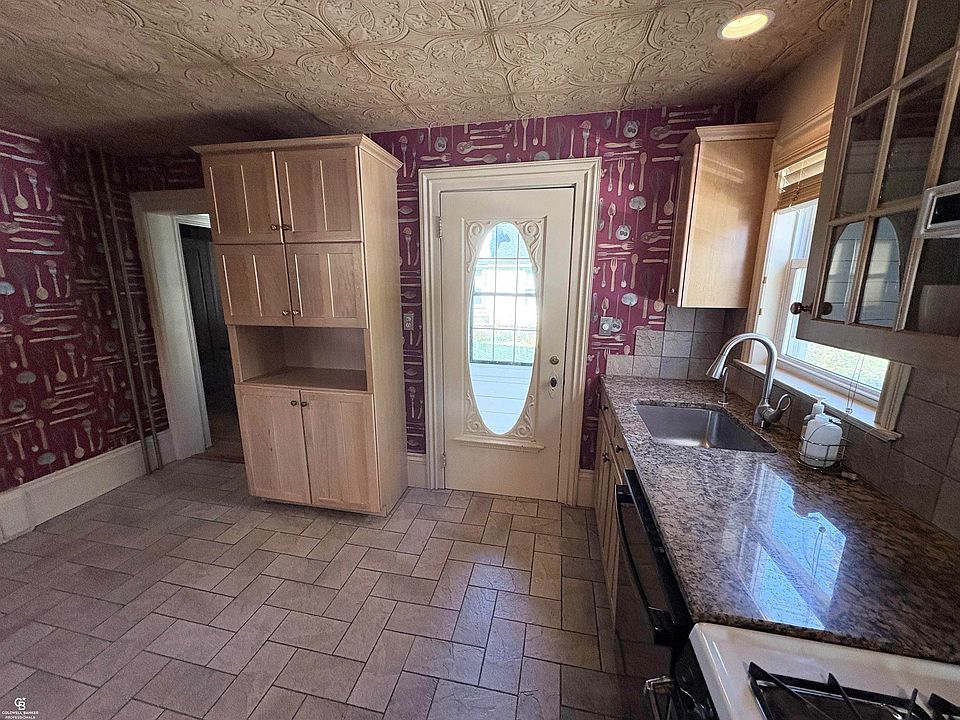 69618 N Main St, photo 30