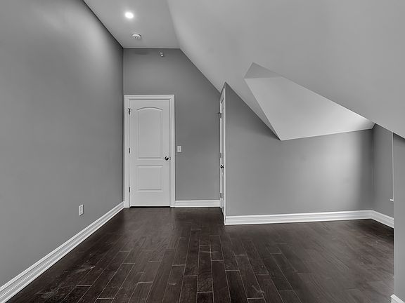 4th image of 1030 Elmwood Ave #6