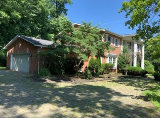906 Parkview Dr, Johnstown, PA