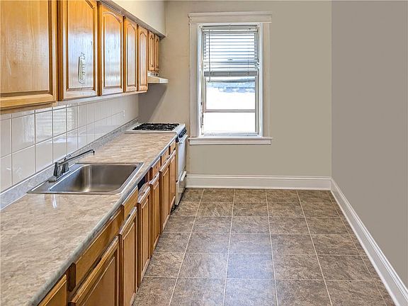 2nd image of 1408 Avenue L