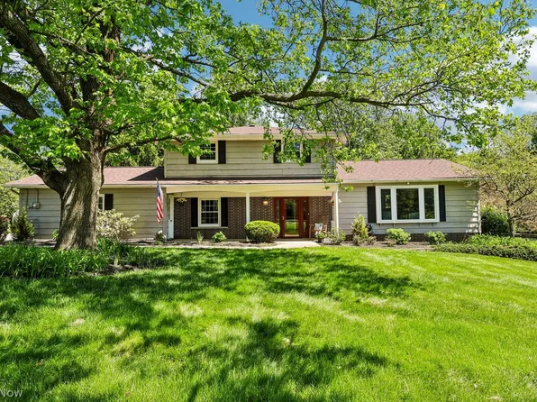 34165 Sherbrook Park Dr, Solon, OH 44139