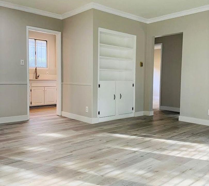 1st image of 638 Rose Ave APT A