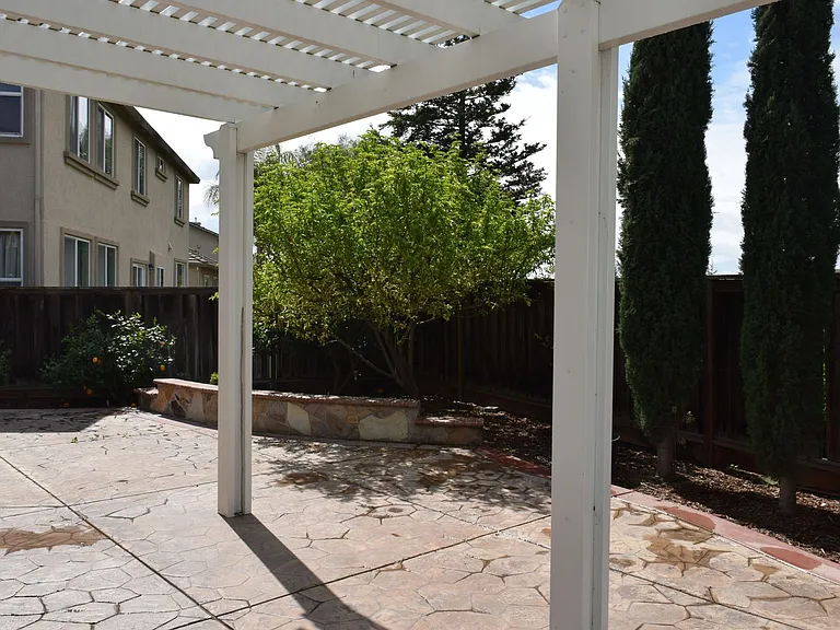 16210 Sheltered Cv E — Photo 18