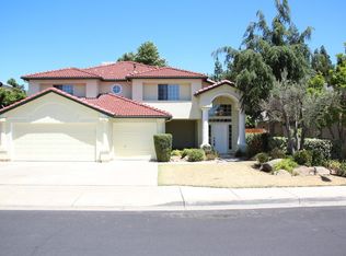 715 N Elm Ave, Clovis, CA 93611