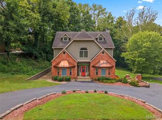 10662 Charlamar Ln, Saint Louis, MO