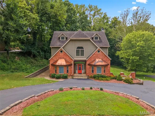 10662 Charlamar Ln, Saint Louis, MO 63128