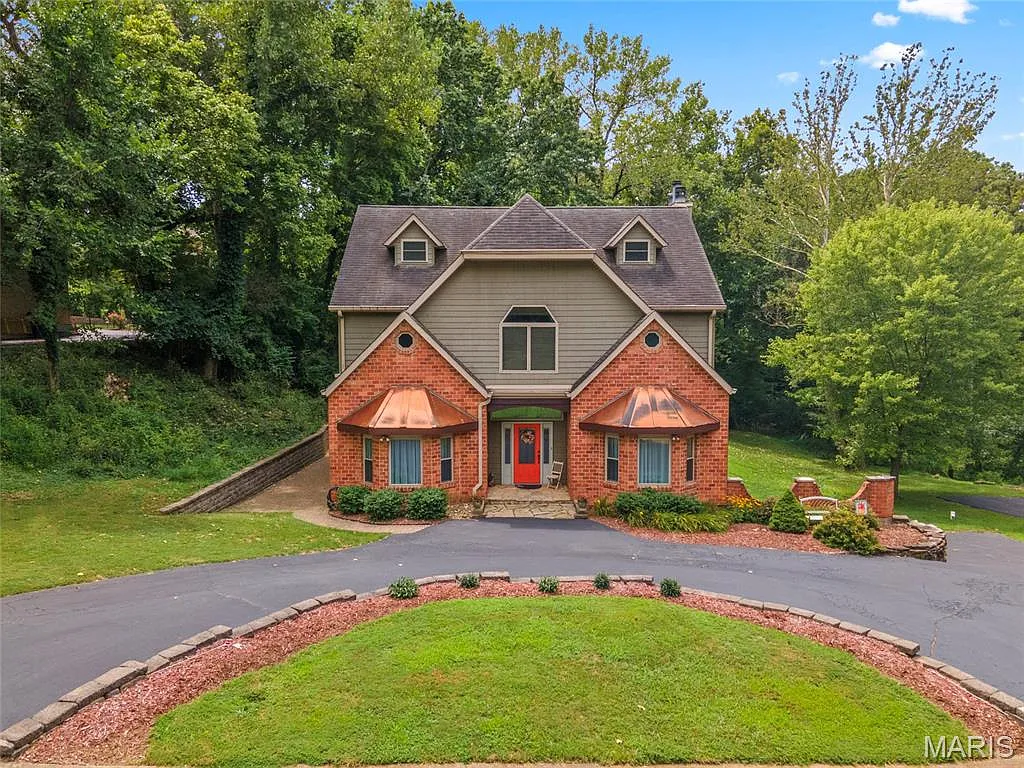 10662 Charlamar Ln photo 1