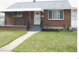 8 Parish Rd, Cheektowaga, NY 14225