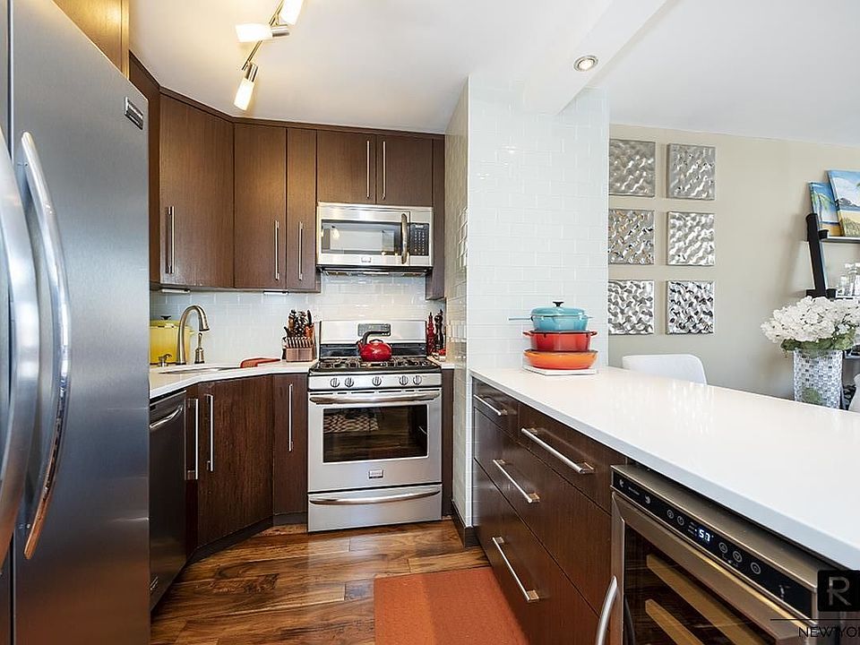 1st image of 340 E 93rd St APT 15B