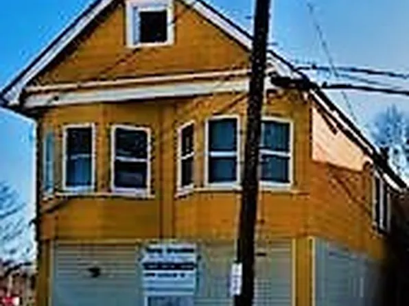 8306 Sowinski Ave, Cleveland, OH 44103