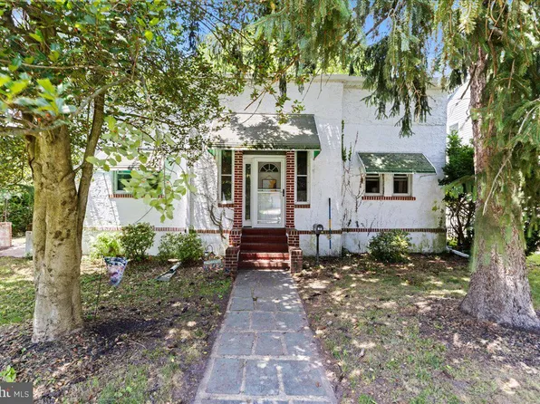 510 W Maple Ave, Laurel Springs, NJ 08021