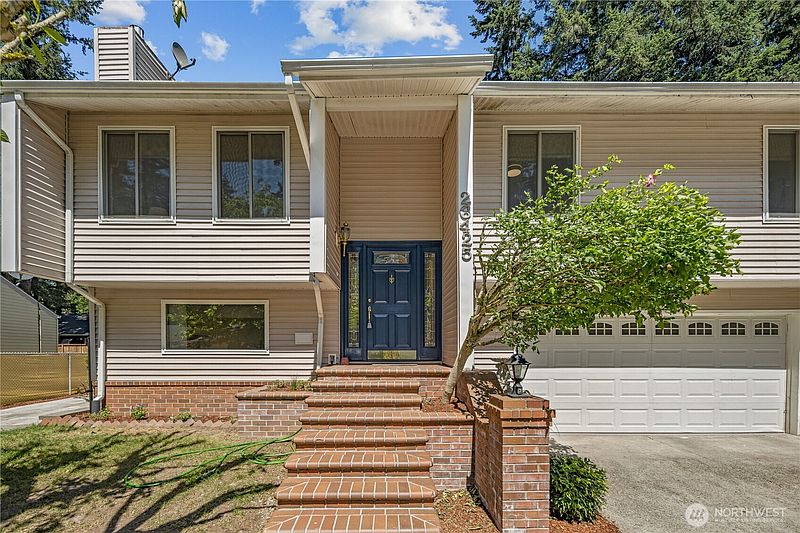 3rd image of 26425 Timberlane Drive SE