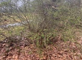 913 Lovewell Rd, Richton, MS 39476