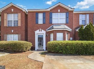 5559 Strathmoor Manor Cir, Lithonia, GA 30058