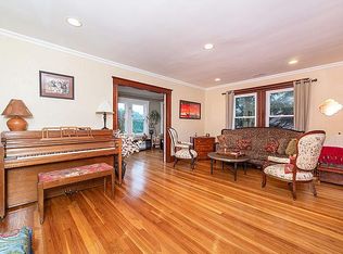 112 Nonantum St #2, Newton, MA 02458