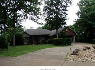 197 Golfview Dr N, Normangee, TX 77871