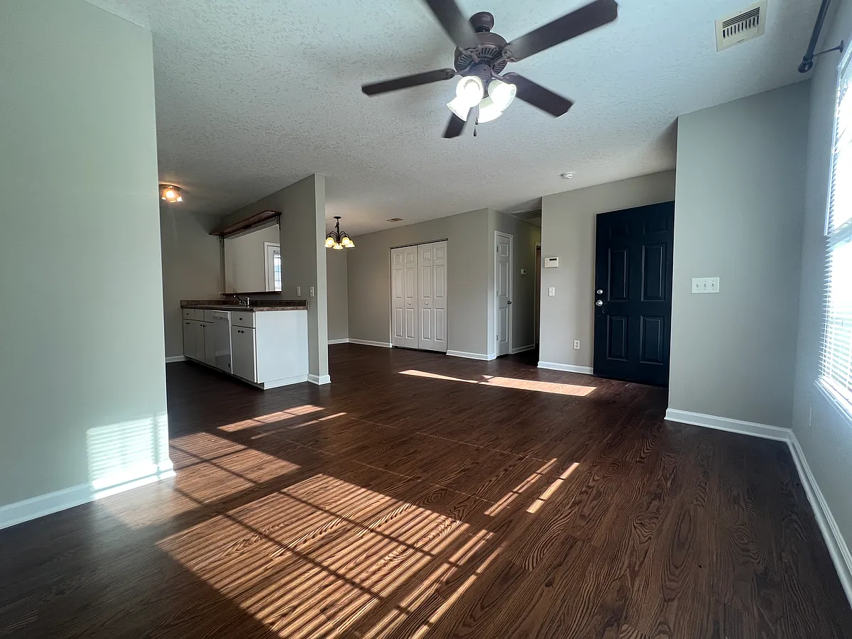 Building Photo - 5023 Scotch Pine Ave