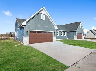 408 Orchid Ave #17, Stoughton, WI 53589