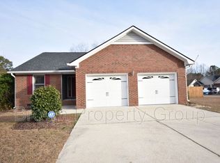 5624 Middlefield Pl, Fayetteville, NC 28304