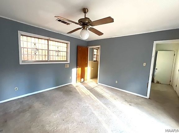 3rd image of 6367 Redland Rd