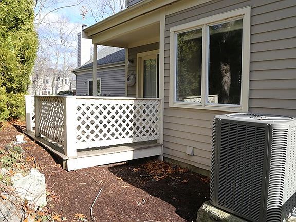 4th image of 55 Old Quarry Dr