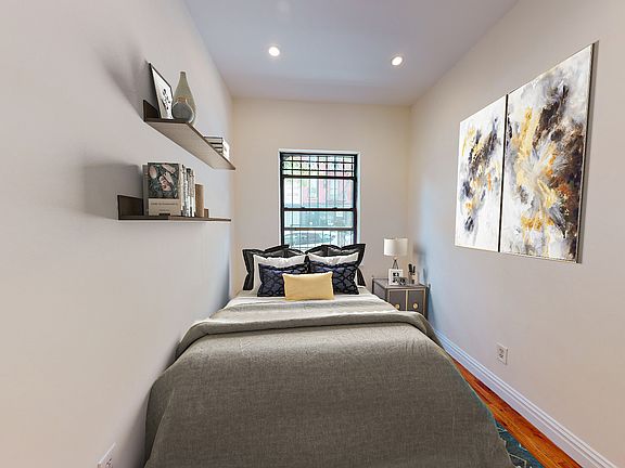 5th image of 171 E 2nd St APT 18