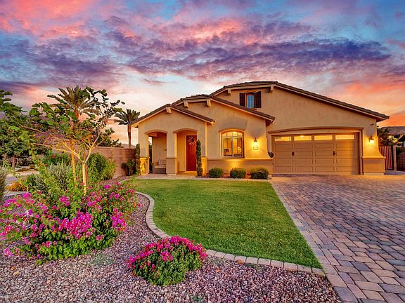 2nd image of 419 E Las Colinas Pl