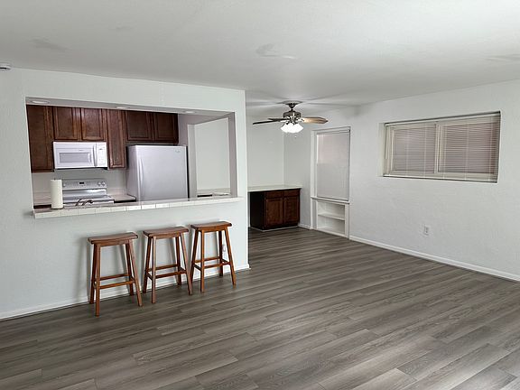 2nd image of 300 Bayou Blvd APT 112