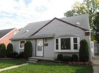 25664 Mackinac St, Roseville, MI 48066