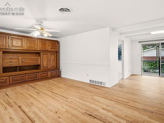 5th image of 3615 Dundee Pl