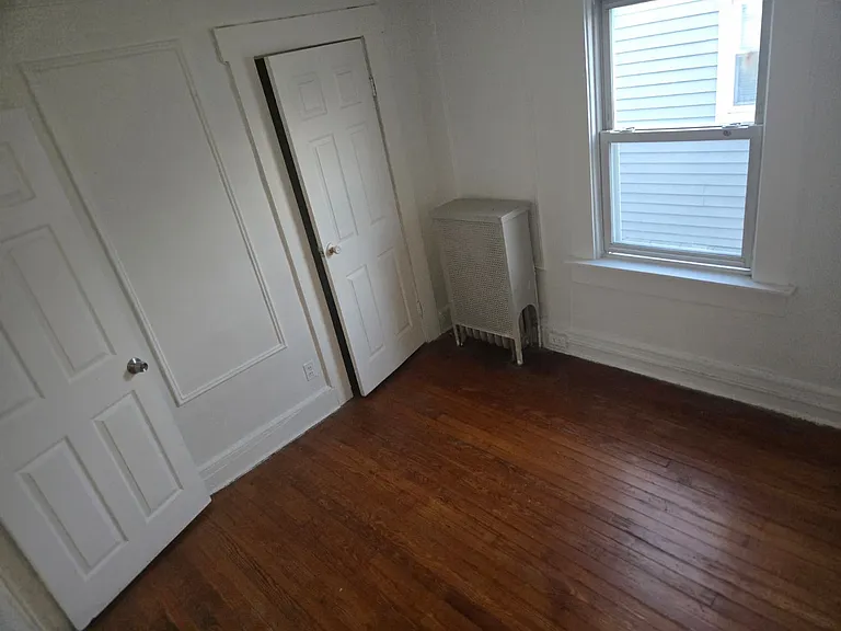144-146 Mapes Ave #3 — Photo 6
