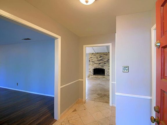 4th image of 7201 Mesa Dr