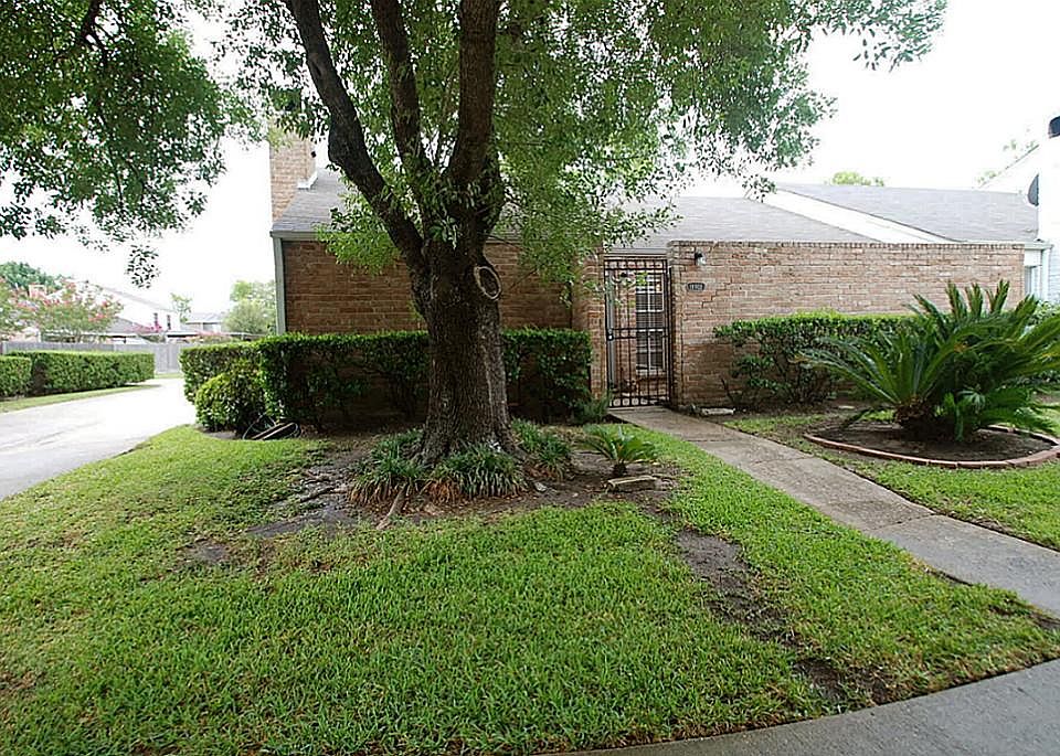 1st image of 11901 Southlake Dr