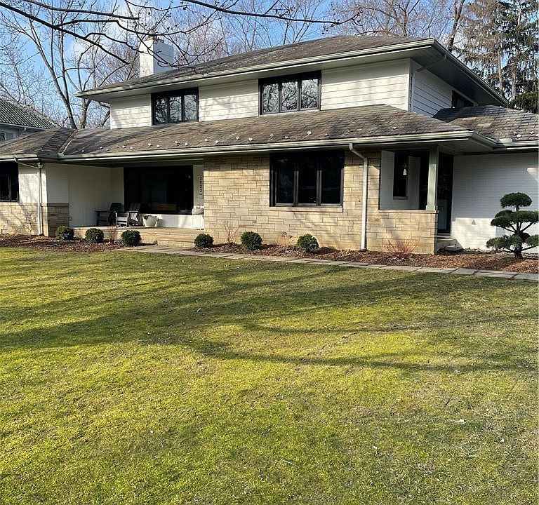 1st image of 2922 Paxton Rd