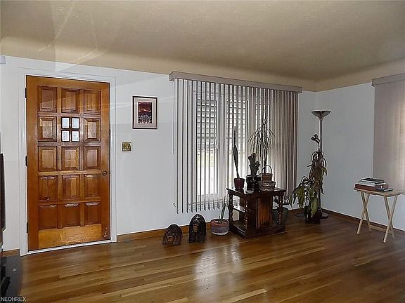 2nd image of 4106 Kenmore Ave
