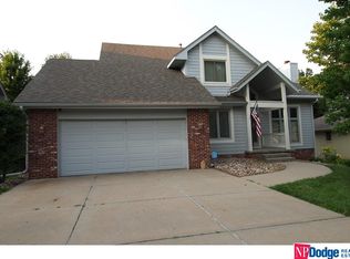 15208 Patterson Dr, Omaha, NE 68137