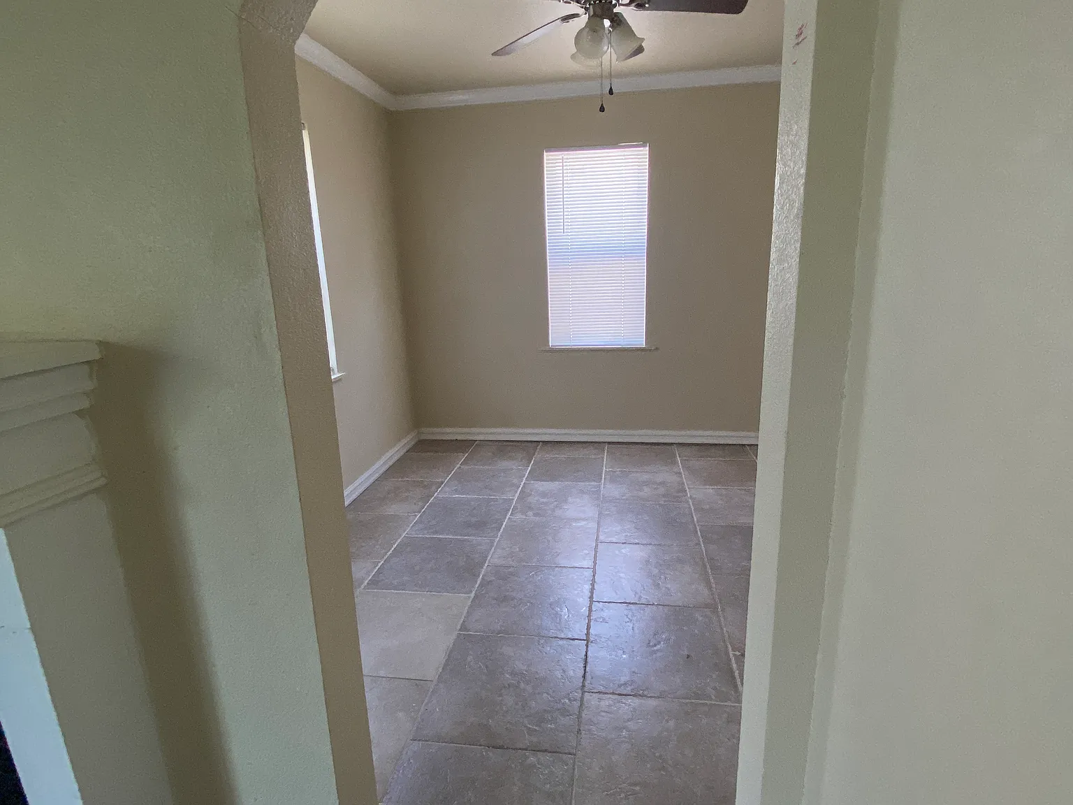 3 bed, 1015 sqft, $1,200 — Photo 3