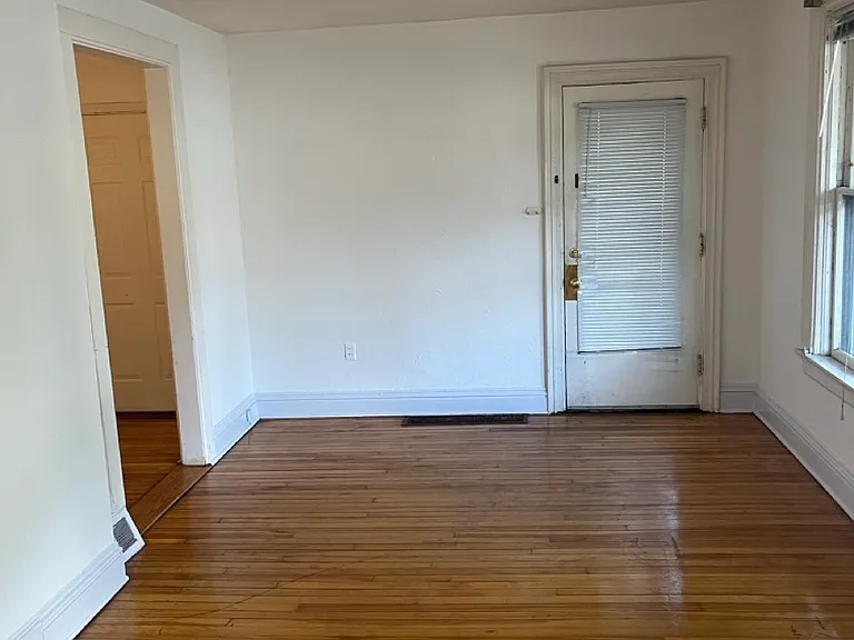 512 E Johnson St #1 — Photo 8