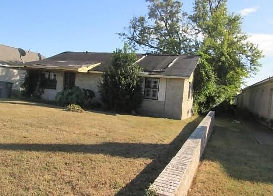 4th image of 1603 Ball Rd