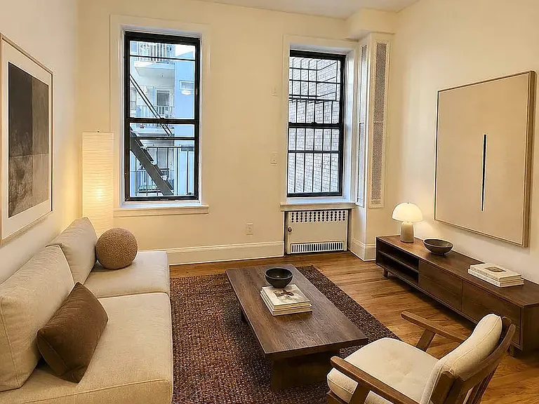 21 Leroy St #12 — Photo 3