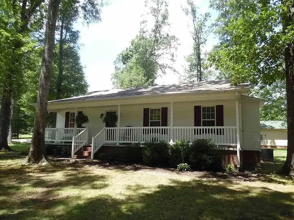 395 Austin St, Savannah, TN 38372
