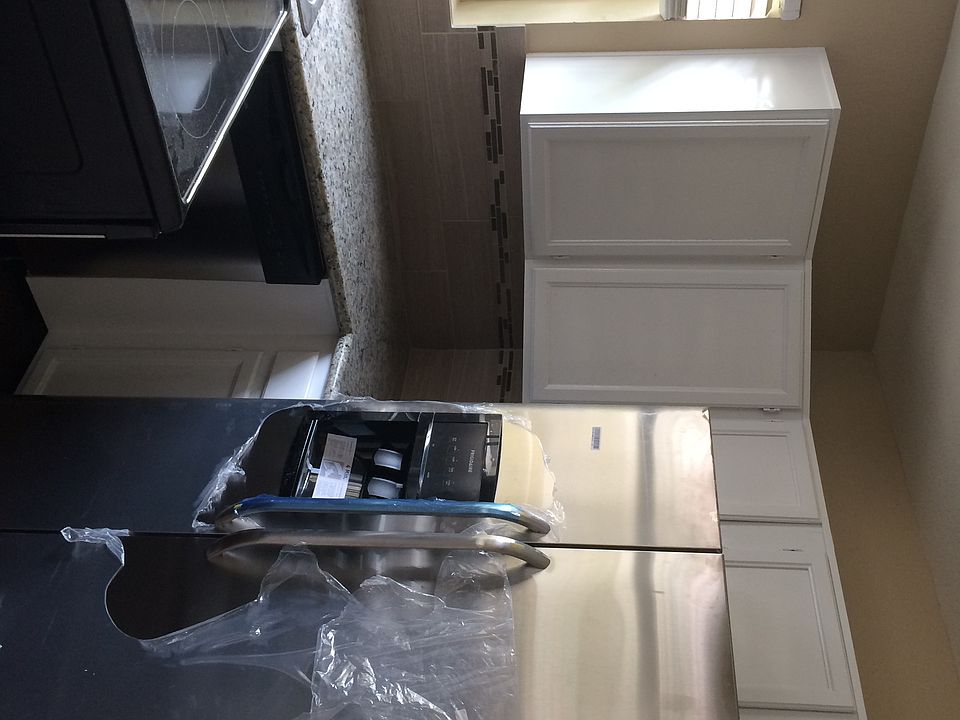 2nd image of 619 E Jensen St Unit 40