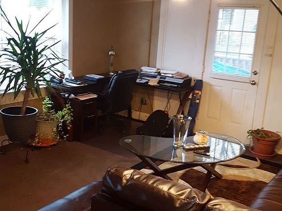 3rd image of 911 W 40th Ter APT 6