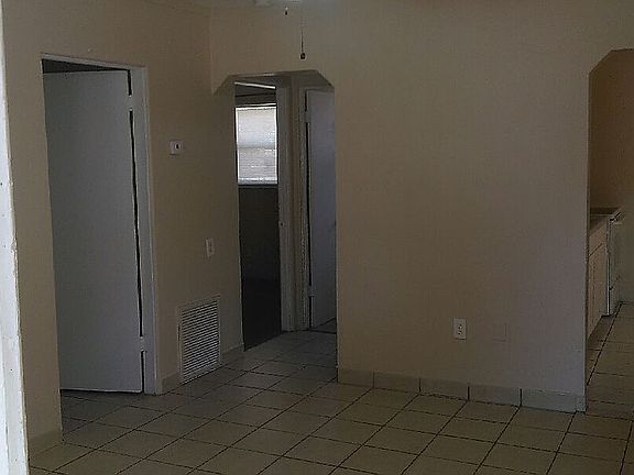 5th image of 8055 49th Ave N