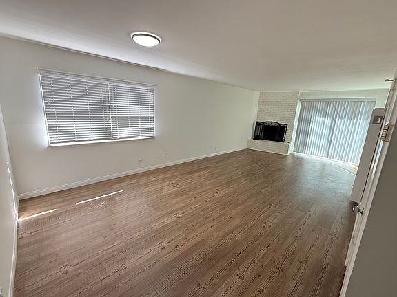 4th image of 1848 Stevely Ave