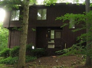 7527 Creekwood Dr UNIT 18C, North Royalton, OH 44133