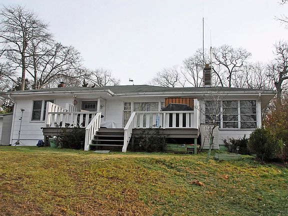 2nd image of 48 Lake Dr