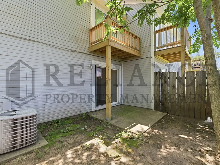 7206-2 W Douglas Ave — Photo 5